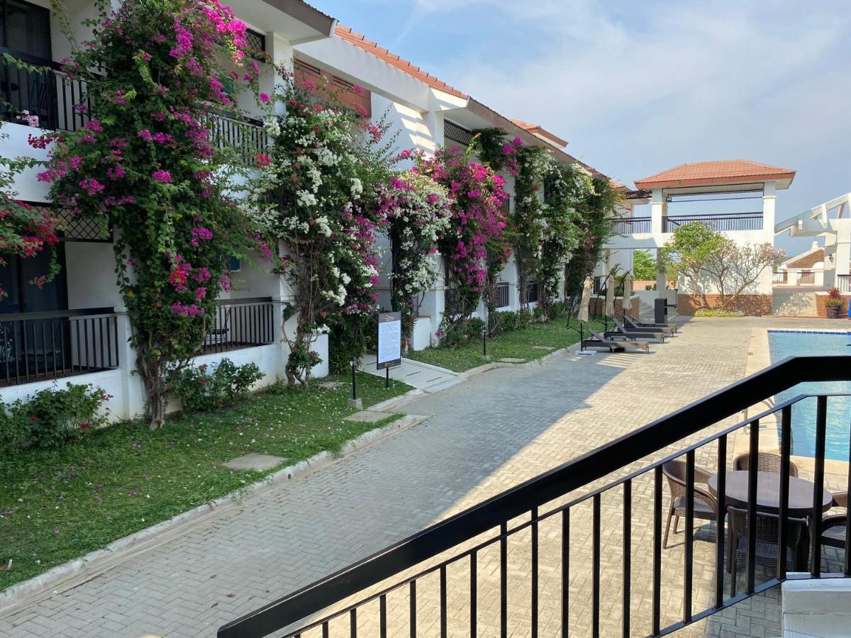 Plaza Del Norte Hotel And Convention Center Laoag Kültér fotó