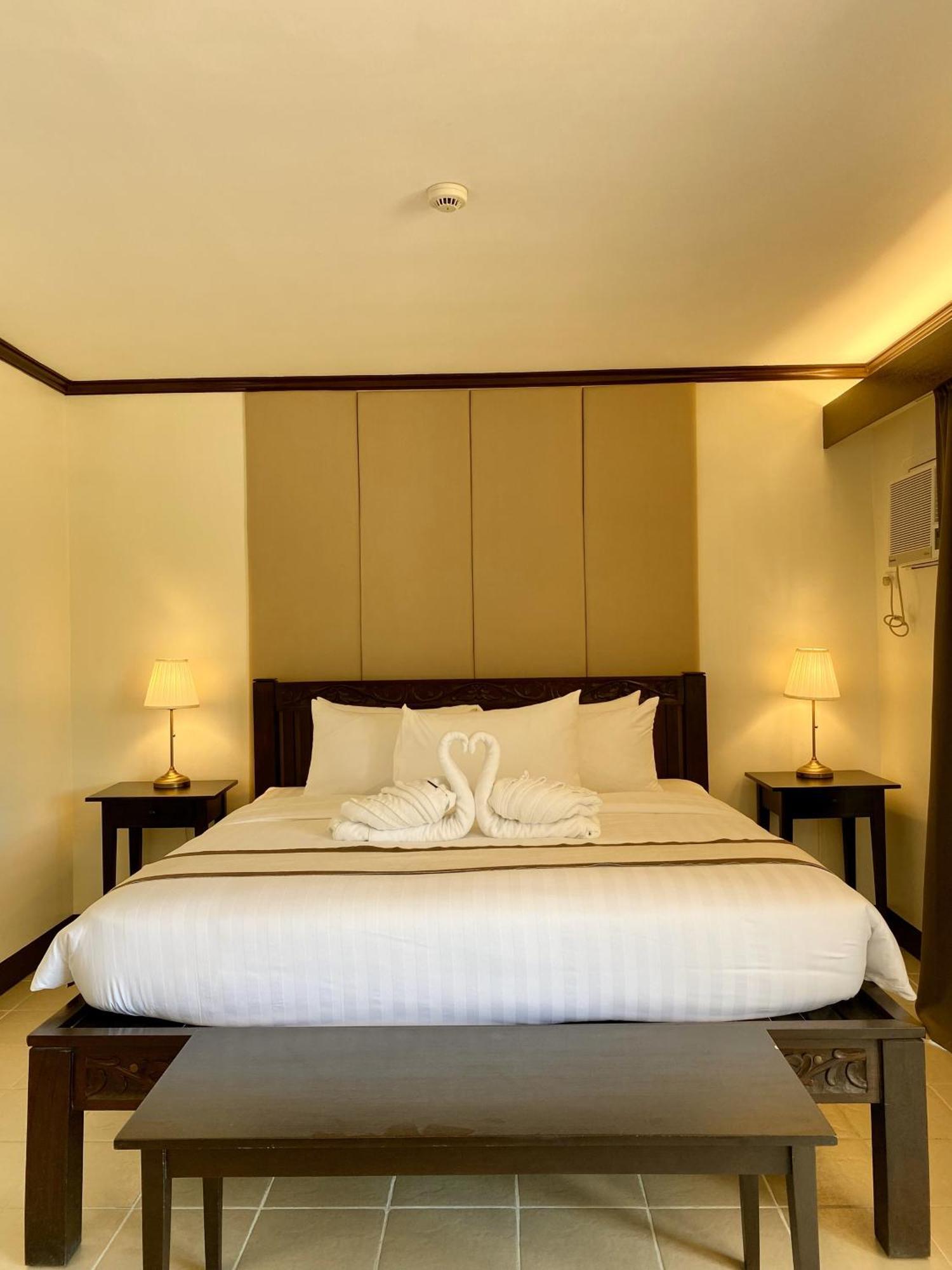 Plaza Del Norte Hotel And Convention Center Laoag Kültér fotó