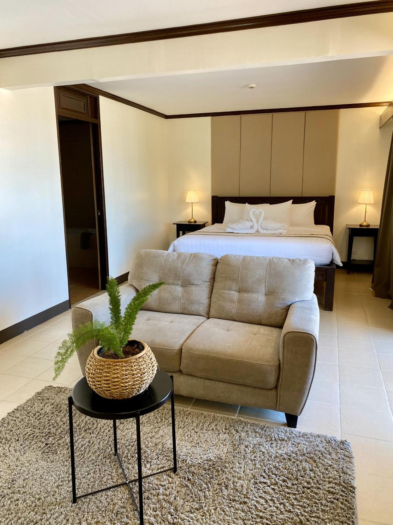 Plaza Del Norte Hotel And Convention Center Laoag Kültér fotó