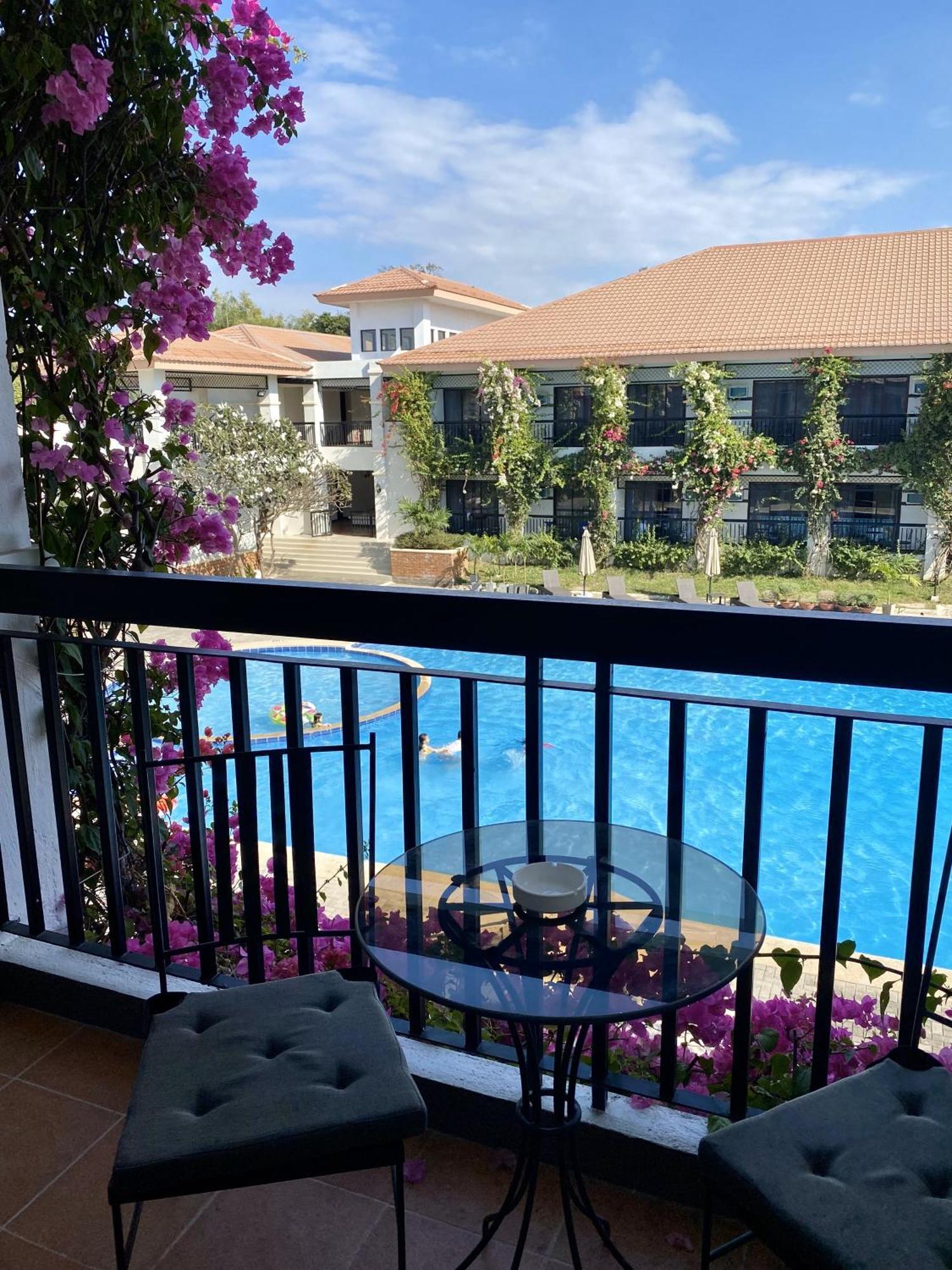 Plaza Del Norte Hotel And Convention Center Laoag Kültér fotó