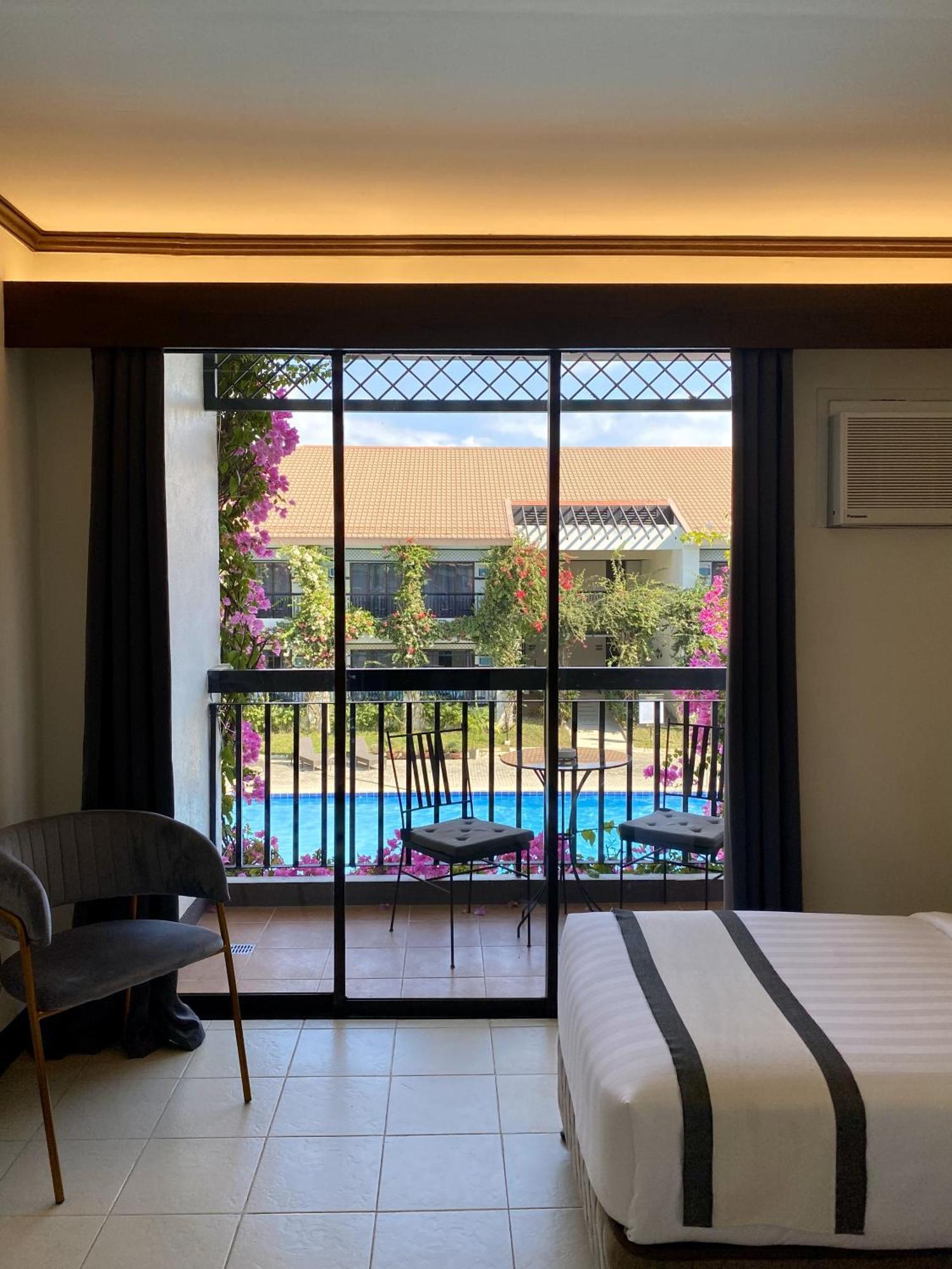 Plaza Del Norte Hotel And Convention Center Laoag Kültér fotó